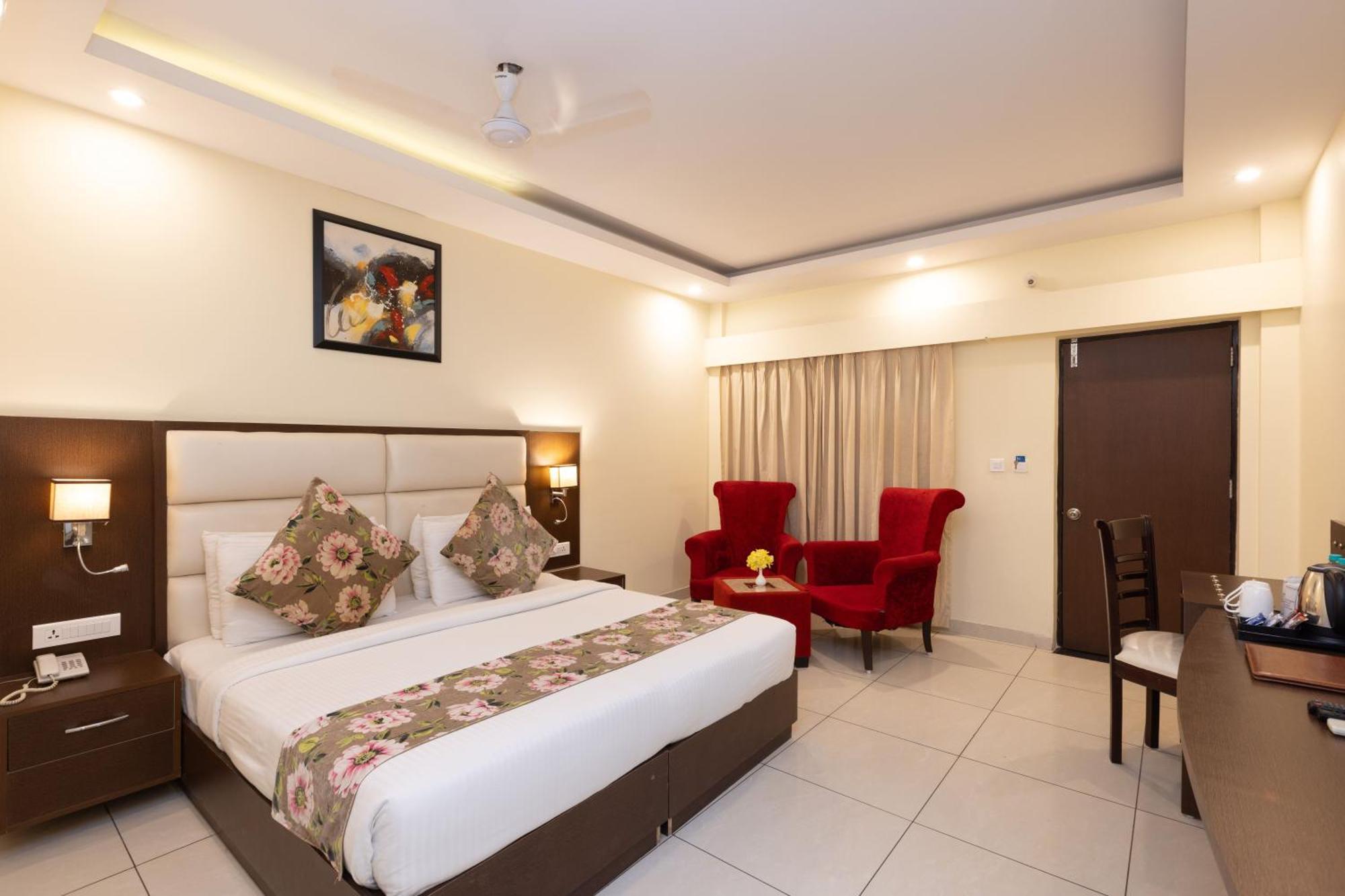Indira Nikunj Rubystone Exotic Hotel ริชิเคช ภายนอก รูปภาพ