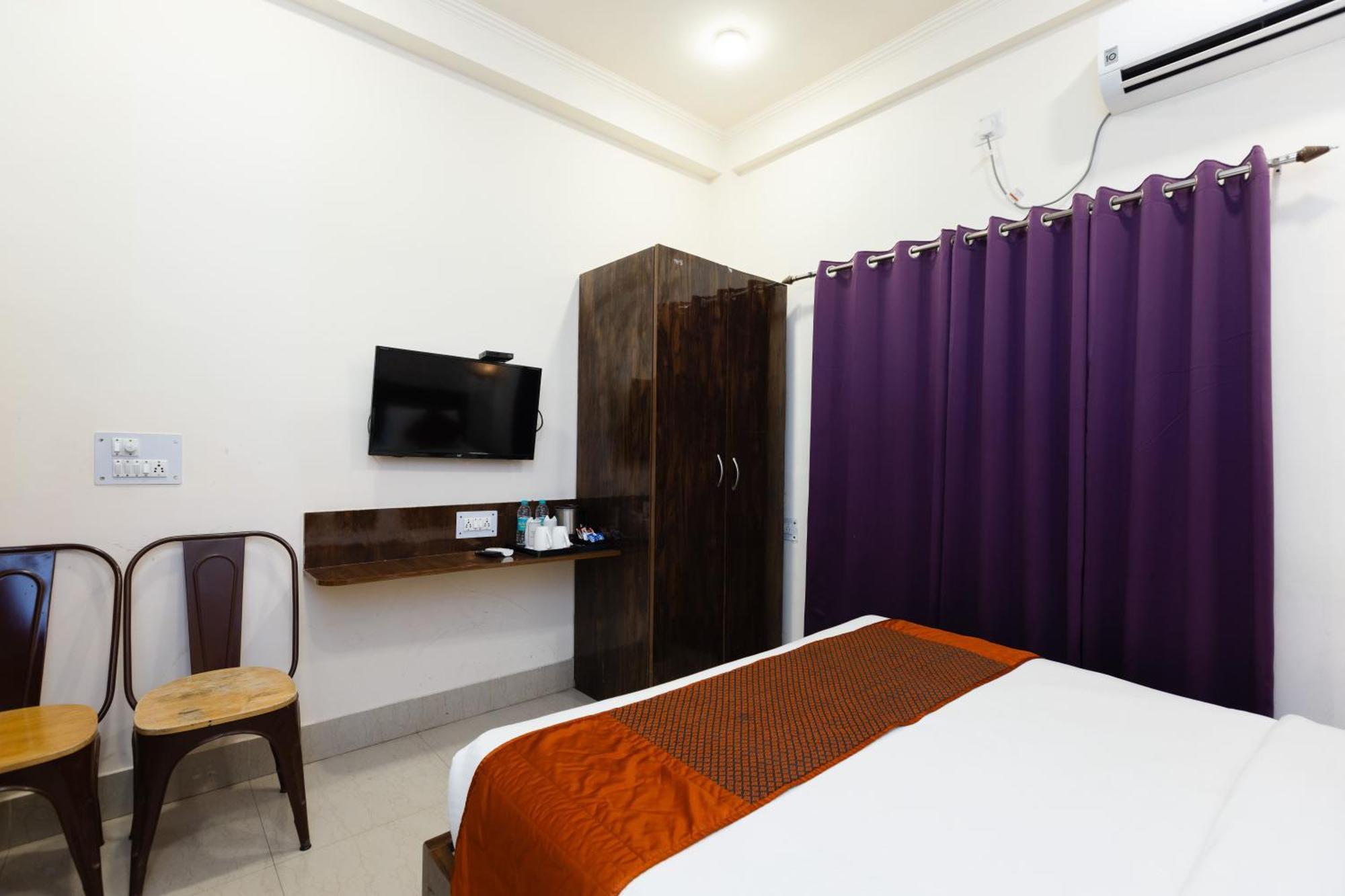 Indira Nikunj Rubystone Exotic Hotel ริชิเคช ภายนอก รูปภาพ